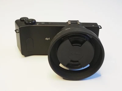 Sigma DP1 Quattro  Foveon Kamera  Topzustand - Bild 1 von 4