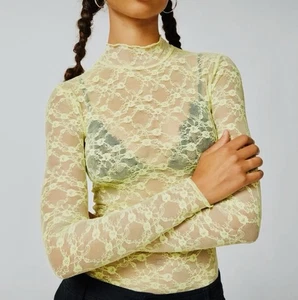 Top Out From Under Urban Outfitters verde lime luna pizzo trasparente finto collo taglia XS - Foto 1 di 19