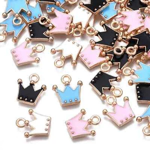 Dijes surtidos de 100 coronas de aleación rosa negro blanco azul esmalte para hacer joyas - Imagen 1 de 6
