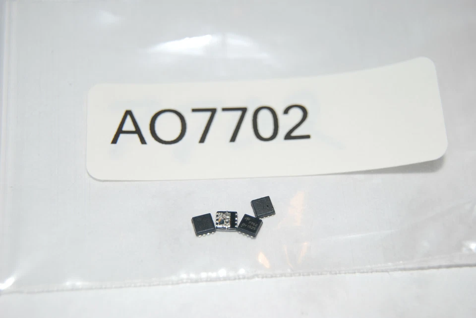 2 pieces AO7702 AON7702 DFN3X3 DFN-8 N-Channel MOSFet USED GUARANTEED - Imagem 1 de 1