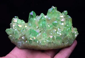 278,5g TOP GRAZIOSA FIAMMA VERDE AURA Quarzo Cristallo Punta Cluster Guarigione - Foto 1 di 12
