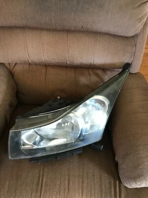 2011-2012 Chevrolet Cruize Front Left Driver Headlight - Image 1 of 3