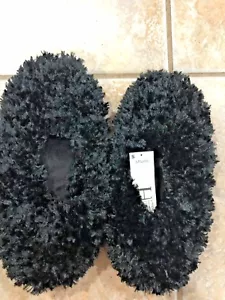 HUE FEATHERY Creamy White COZY SHUES SLIPPERS 1 PR SMALL NWT FITS SHOES 4-6 - Picture 1 of 4