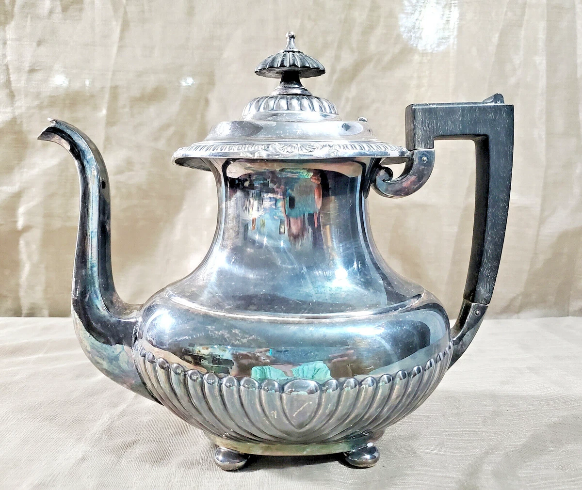 Reed & Barton Antique US Silver-Plated Teapots, Coffee Pots & Sets