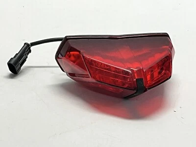 Conjunto de luz de freno de luz trasera Ducati Streetfighter 848 1098 usada 52510372A Foto 1 de 4