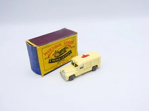 Matchbox Lesney 14a Daimler Ambulance Damaged box - Picture 1 of 8
