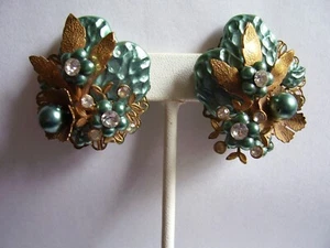 Closed Antique Store Beautiful Miriam Haskell Style Earring Greenish Blue Pearls - Picture 1 of 8