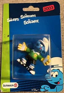 NEW GOALIE SOCCER SMURF “2003” Toys R Us Collectible Toy Schleich Figure - Picture 1 of 2