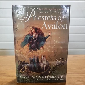 Priestess of Avalon by Marion Zimmer Bradley and Diana L. Paxson (2001) - Imagen 1 de 4