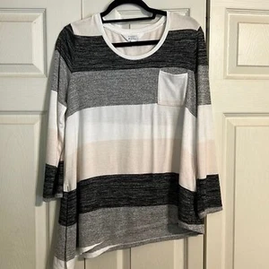 MARKET & ABETE taglia media panna bianco grigio nero manica lunga orlo asimmetrico - Foto 1 di 6