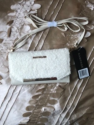 $48 Rampage 斜挎包钱包奶油色 ID 包晚间旅行手拿包收纳包 — 第 1/4 张图片