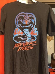 Cobra Kai Never Dies Tshirt Size Medium Black Karate Kid - Picture 1 of 2