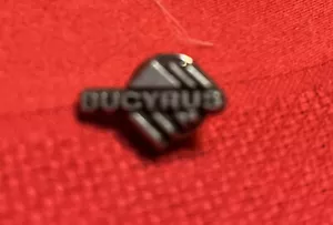 BUCYRUS Anstecknadel - Bild 1 von 2