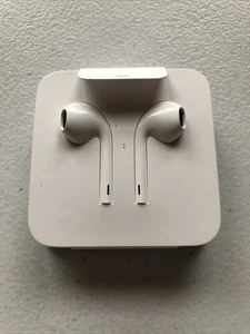 Auriculares Apple Wire - NUEVO - Imagen 1 de 3