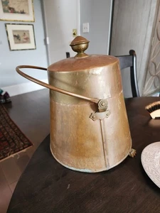 Antiguo cubo de cobre carbón/ceniza que falta dos pies - Imagen 1 de 11