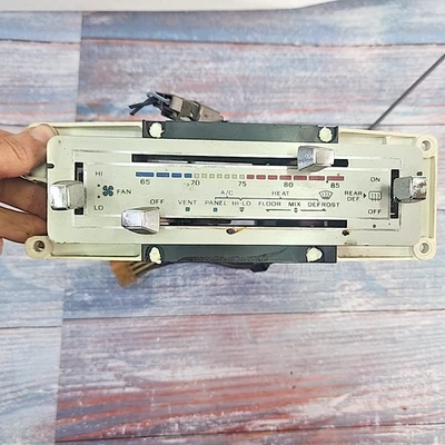 Lincoln E0VH18532AC Town Car Mercury Grand Marquis OEM Climate Control For Parts - Image 1 of 4