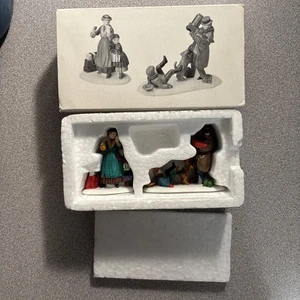 Dept 56 Don't Drop the Presents Heritage Village Collection 2er Set #5532-8 OOP - Bild 1 von 3