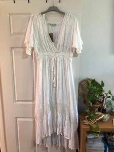 $80 SALE Tree Of Life White Embroidered Lace Long Dress - L NEW 🌻 - Picture 1 of 12
