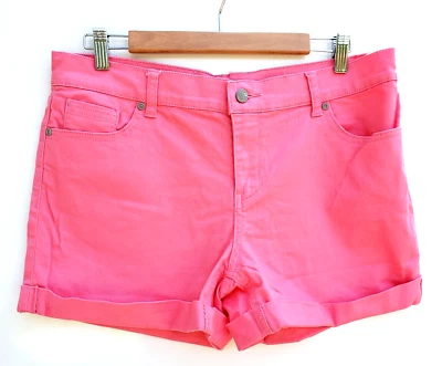 Pantalones cortos para mujer New York & Company coral con puños talla 10 Foto 1 de 4