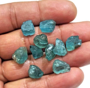 10 Stck. Set Himmelblau Farbe Apatit Rohgröße 10-13 mm für Schmuck Lose Edelsteine - Bild 1 von 5