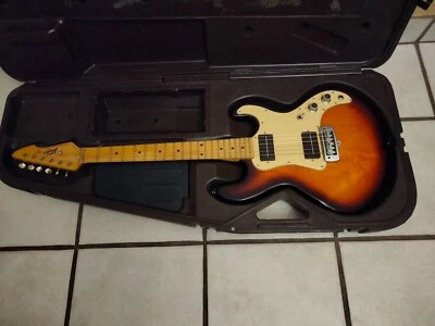Guitarra Eléctrica Sunburst Vintage Peavey T15 1981-1983 con Estuche Hecha en EE. UU. Foto 1 de 4