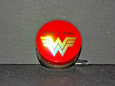 Revlon Wonder Woman WW84 Limited Glow Pot Champagne Golden Lasso 0.24 oz New (Y) - Image 1 of 2