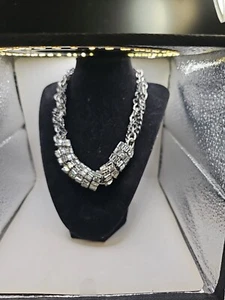 Necklace Vera Wang Rhinestone Statement Silver-tone - Picture 1 of 9
