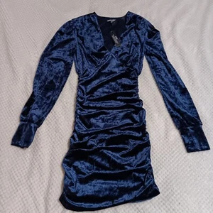 Nuevo con etiquetas Mini Vestido Steve Madden Kali Terciopelo Para Mujer XS Azul Fecha Noche San Valentín - Imagen 1 de 13