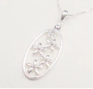 STERLING SILVER HAWAIIAN ISLAND LUAU FLOWERS IN AN OVAL PENDANT NECKLACE - Picture 1 of 5