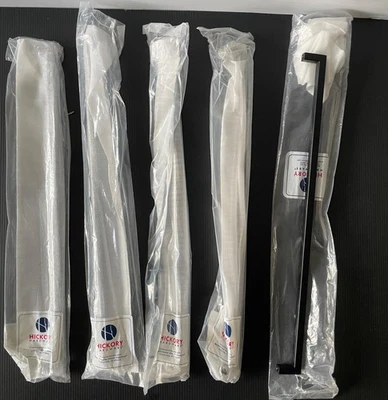 5 Herrajes de Nogal Claragaluz 18" Ctr a Ctr Tirador Cuadrado Moderno HH075337-MB Foto 1 de 4