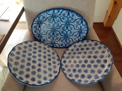 Bandejas para servir melamina Citrus Grove: 2 redondas + 1 ovaladas. Blanco con flores azules Foto 1 de 4