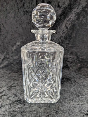 Royal Doulton Crystal Webb Corbett Decanter in the Georgian Pattern 25cm - Image 1 of 4