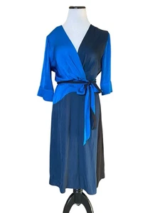 DVF Silk Wrap Dress Size 8 Blue Colorblock Quiet Luxury Professional Art Gallery - Picture 1 of 11