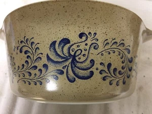 PYREX Homestead 474-B 1 1/2 Q  Bowl - Picture 1 of 4