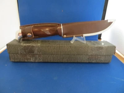 Cutco 1069 Serrated Blade Hunting Knife with Leather Sheath Vintage - WITH BOX - Image 1 of 4