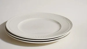 Set Of 3 Pre owned Mikasa Italian Countryside DD900 Dinner Plates 11 1/4” - Picture 1 of 8