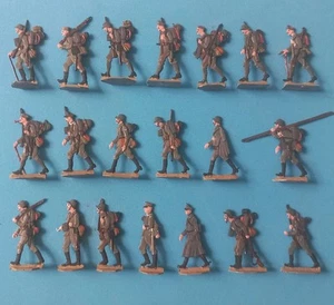 Plats d'étain - Zinnfiguren - Flat tin : 20 soldats allemands 1914/1918 marchant - Picture 1 of 2