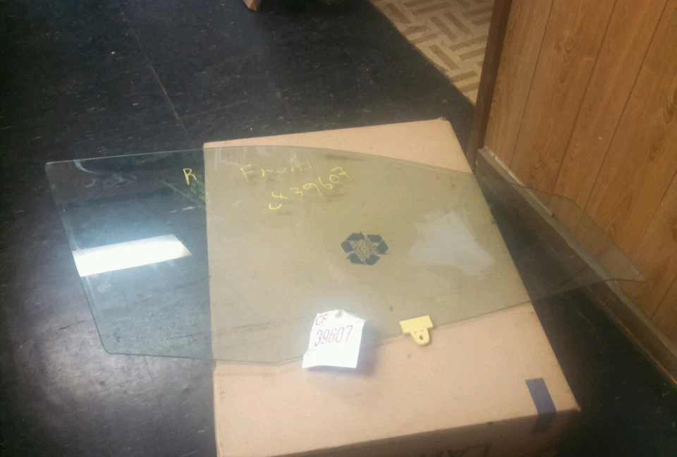 Nissan Altima 2000 2001 ventana puerta cristal ventana delantera derecha Foto 1 de 1