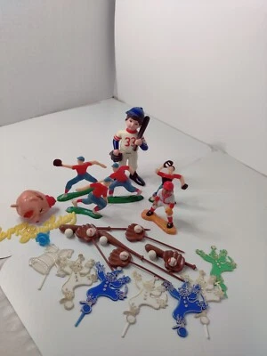 DE COLECCIÓN DECORACIÓN PASTEL CUMPLEAÑOS JUGADORES DE BÉISBOL VERITY 1950 Y 1980  Foto 1 de 4