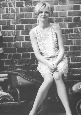 POSTALES DE SUSANNAH YORK TODAS LAS OCASIONES AÑOS 60 FOTOGRAFÍA PHILIP TOWNSEND Foto 1 de 4