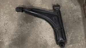 Braccio trasversale, giunto di supporto destro, VW Golf I, Golf I Cabrio, Caddy I - Foto 1 di 4