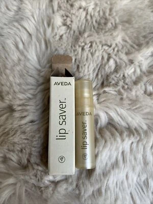 Ahorrador de labios Aveda (0,15 oz) Foto 1 de 3