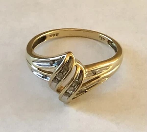 Ladies 10K Yellow & White Gold Swirl Diamond Ring Size 6.75 / 1.86 Grams - Picture 1 of 7