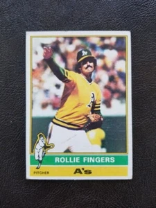 ROLLIE FINGERS 1976 TOPPS BASEBALL CARD #405 OAKLAND ATHLETICS - Picture 1 of 2