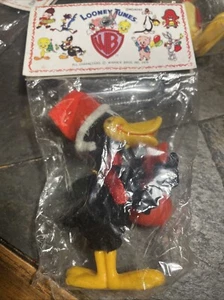 1978 DAFFY DUCK LOONEY TUNES FLOCKED CHRISTMAS ORNAMENT Warner Bros 4” - Picture 1 of 12