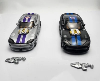 2003 BotCon / OTFCC /Convention Figures: Roulette and Shadow Striker - Image 1 of 4