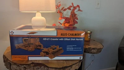 FIRST GEAR  1/25 Allis-Chalmers HD-21 Crawler with Plow, Blade, Disk, Umbrella - Image 1 of 2