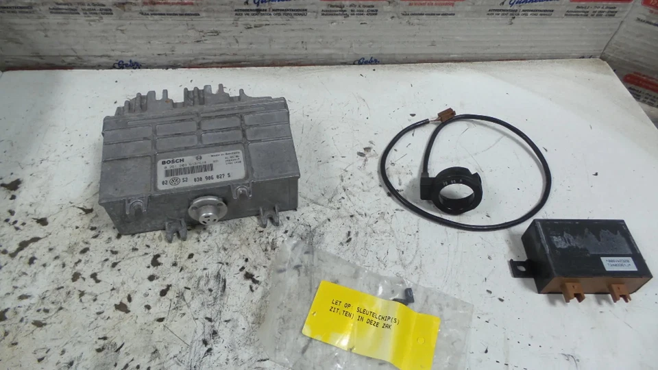 CENTRALINA INIEZIONE VW Golf III (1H1) Hatchback 1.4 CL (AEX) 1997 030906027S - Immagine 1 di 1