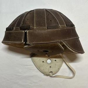 Antiguo casco de fútbol de cuero original de 1920 - Imagen 1 de 6