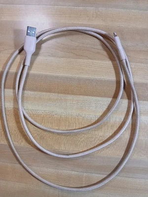 pink iphone charger cable - Image 1 of 2